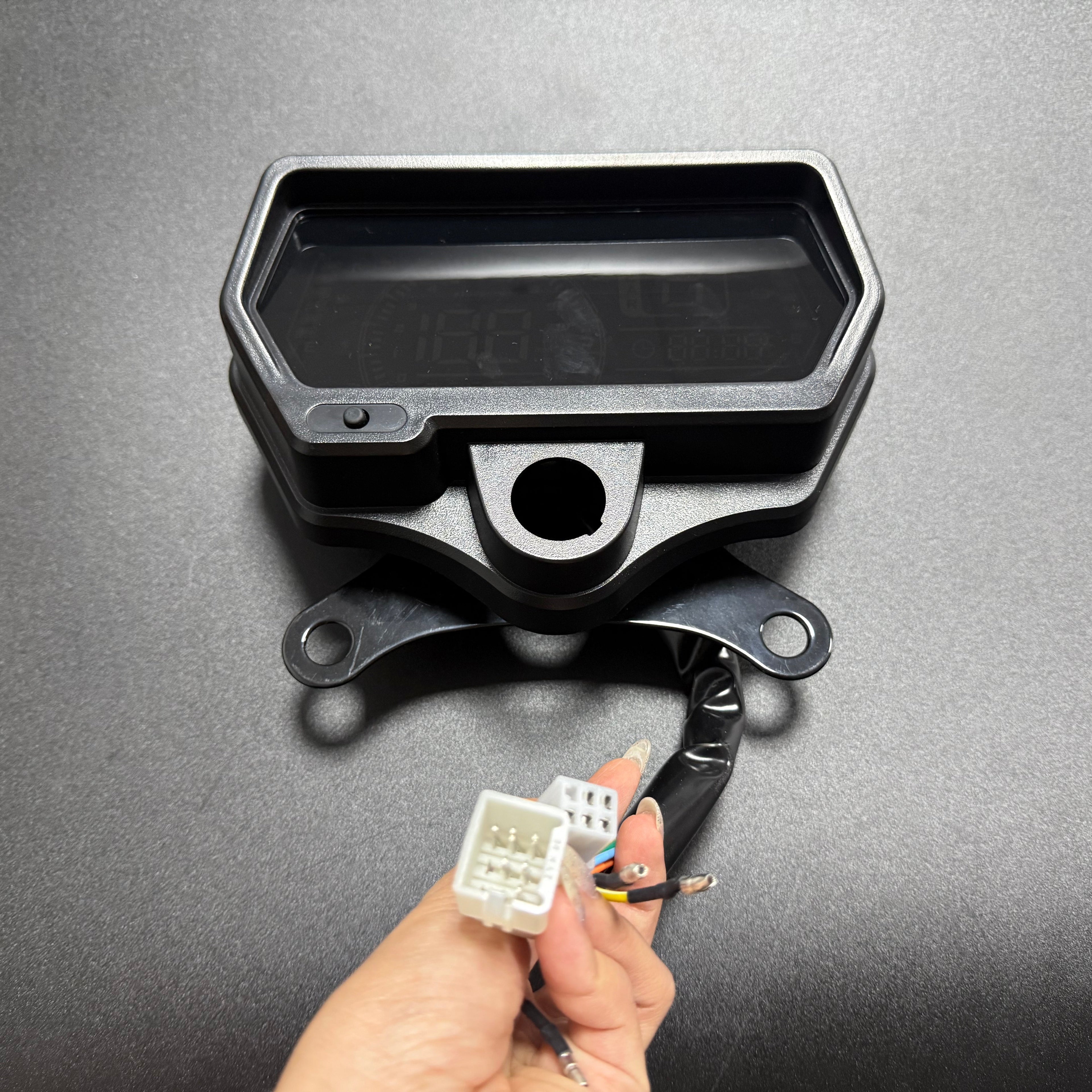 digital tablero para moto velocimetro tacometro for（CG125 （Honda CG125、Honda TMX125、  RUSI Macho Tc 125/150、Skygo 125 ）、HONDA TMX ALPHA 125、escuda EM 200、AVA150、Bera SBR150）